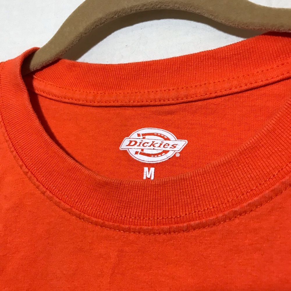 FREE Dickies Fun Bright Orange Short Sleeve Work Pocket Tee T-Shirt GUC Medium M - Picture 1 of 8